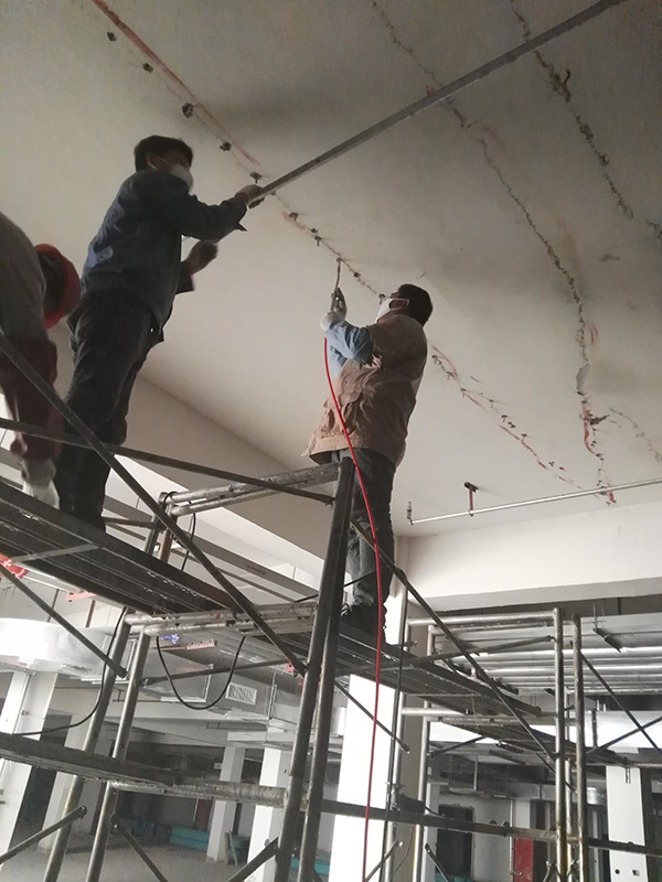 淮北金御華府地下室裂縫注漿、堵漏